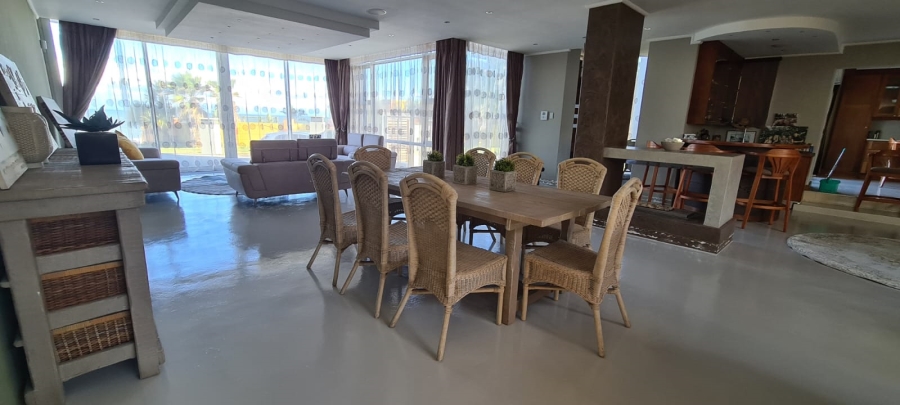 5 Bedroom Property for Sale in Gonubie Eastern Cape